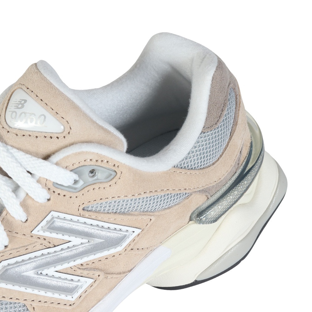 ニューバランス（new balance）（メンズ、レディース）スニーカー スポーツシューズ 9060 U9060LBDD