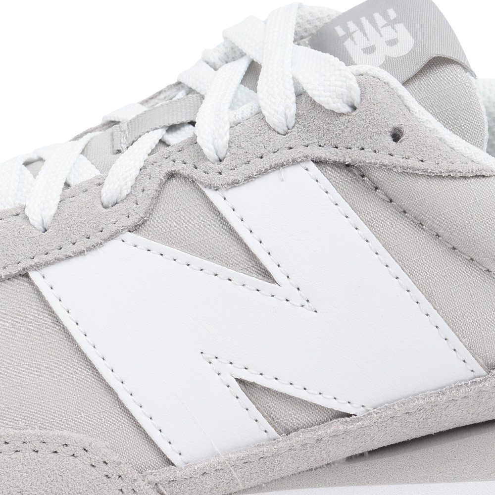 ニューバランス（new balance）（メンズ、レディース）スニーカー