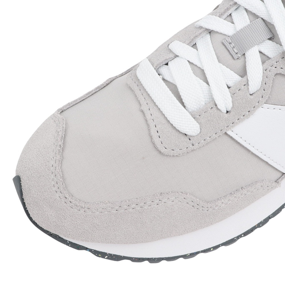 ニューバランス（new balance）（メンズ、レディース）スニーカー