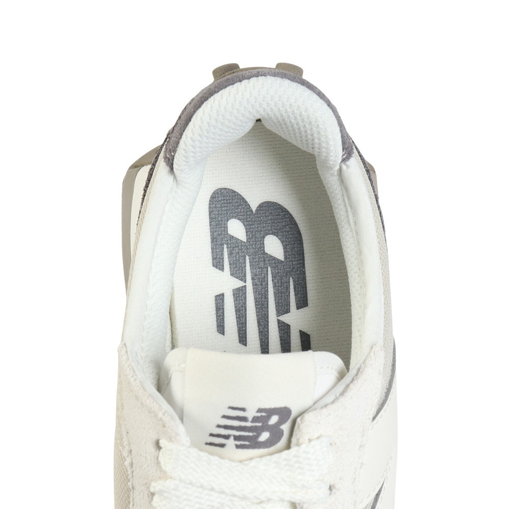 ニューバランス（new balance）（メンズ、レディース）スニーカー スポーツシューズ グレー U327LND D カジュアルシューズ スポーツ