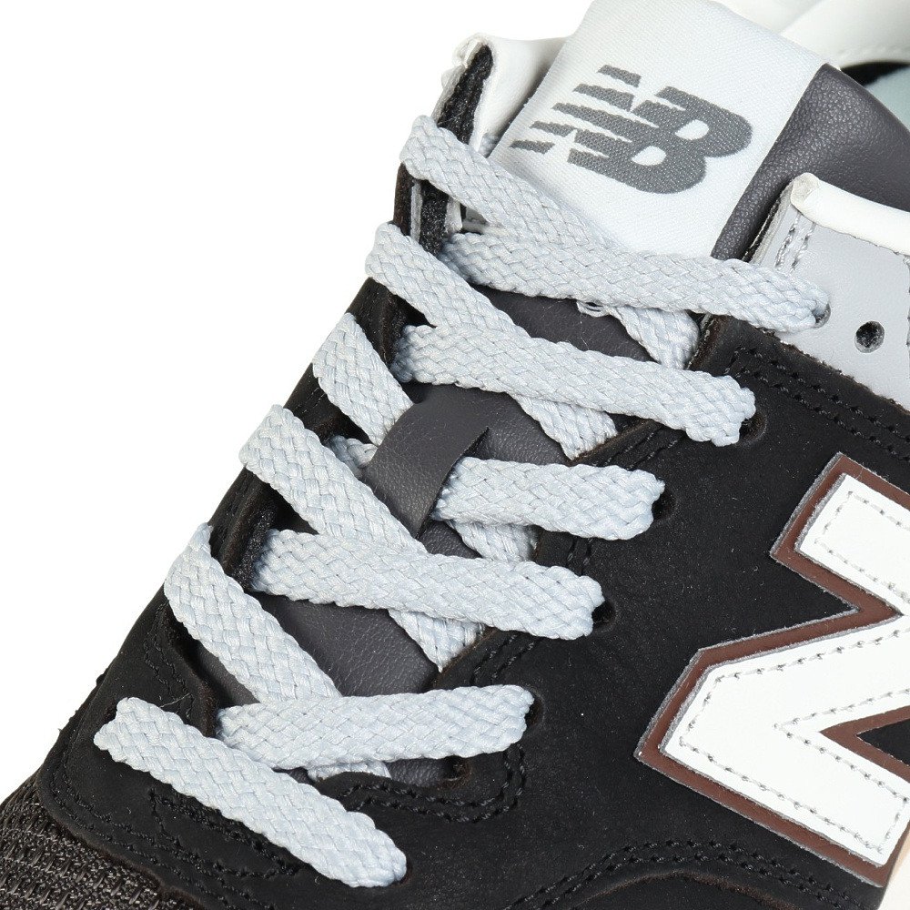 ニューバランス（new balance）（メンズ、レディース）スニーカー
