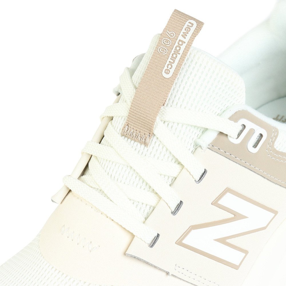 ニューバランス（new balance）（メンズ、レディース）スニーカー