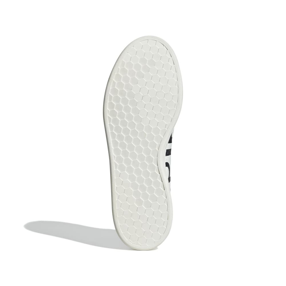 アディダス（adidas）（メンズ）スニーカー スポーツシューズ アドバンコート IF6099