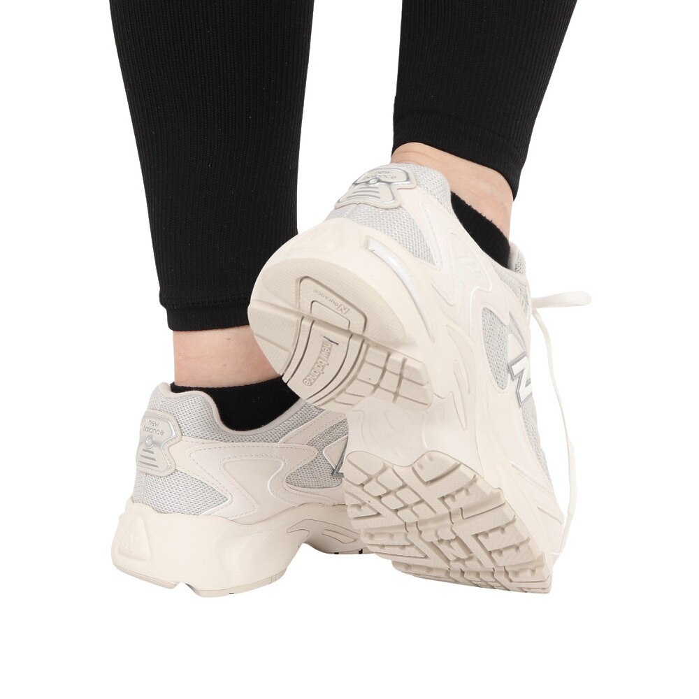 ニューバランス（new balance）（メンズ、レディース）スニーカー 725 ML725 AL D スポーツシューズ 