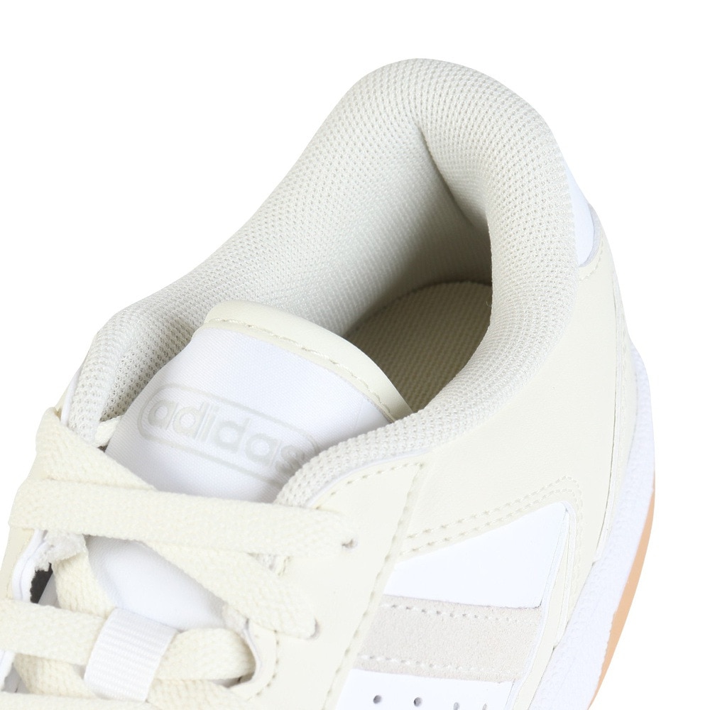 アディダス（adidas）（レディース）スニーカー ブレイクスタートロー アイボリー IH7881 スポーツシューズ タウン 