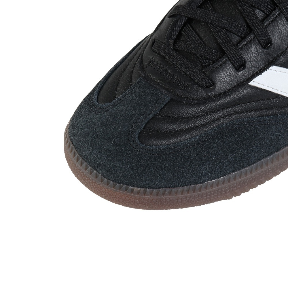 アディダス（adidas）（メンズ）スニーカー スポーツシューズ プレデター フリースタイル IN インドア用 ID3833