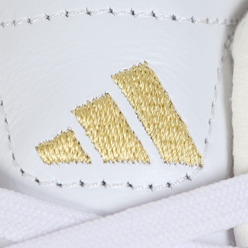 アディダス（adidas）（メンズ、レディース）スニーカー プレデターフリースタイル ホワイト IH4795 スポーツシューズ クッション性 グリップ力 リサイクル