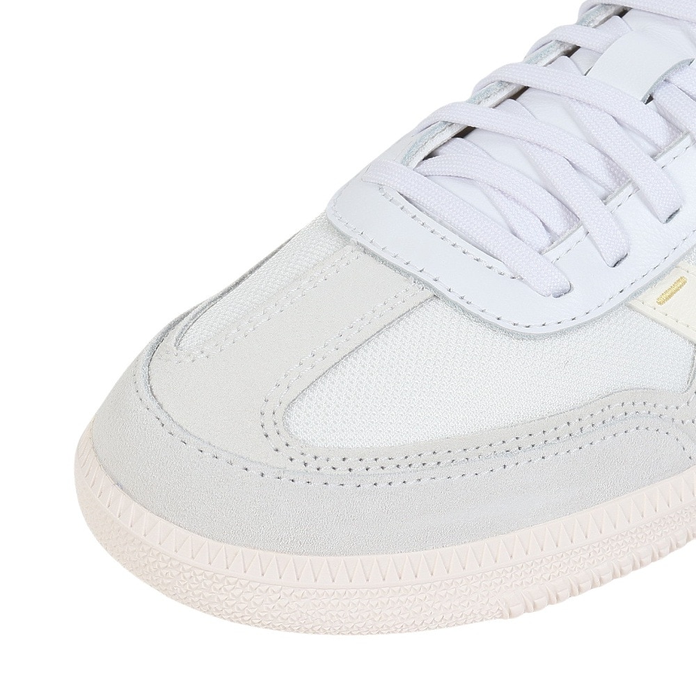 アディダス（adidas）（メンズ、レディース）スニーカー プレデターフリースタイル ホワイト IH4795 スポーツシューズ クッション性 グリップ力 リサイクル