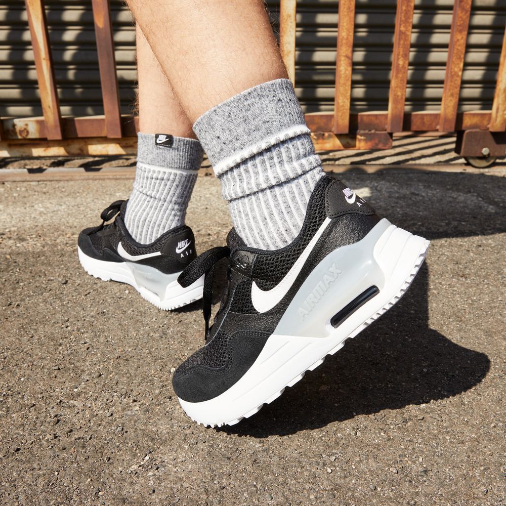 NIKE AIR MAX レディーススニーカー