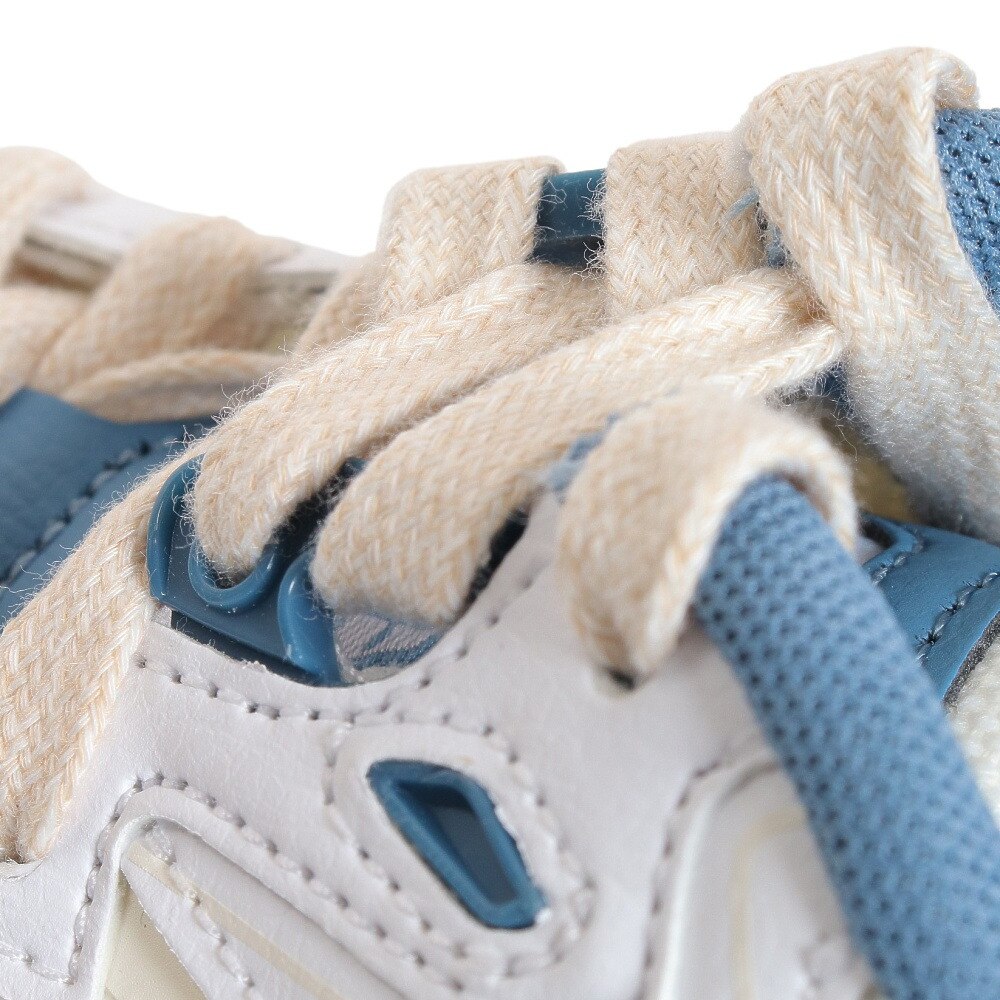 プーマ（PUMA）（レディース）スニーカー トリニティ ベター ホワイト ブルー 38929001 スポーツ ウォーキング シューズ タウン 普段使い 厚底