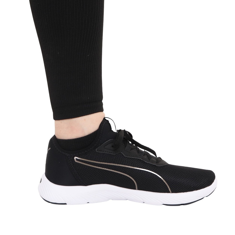 プーマ（PUMA）（レディース）スニーカー ソフトライド レミフェム ブラック 37937801 スポーツ ランニングシューズ クッション性 軽量 通気性