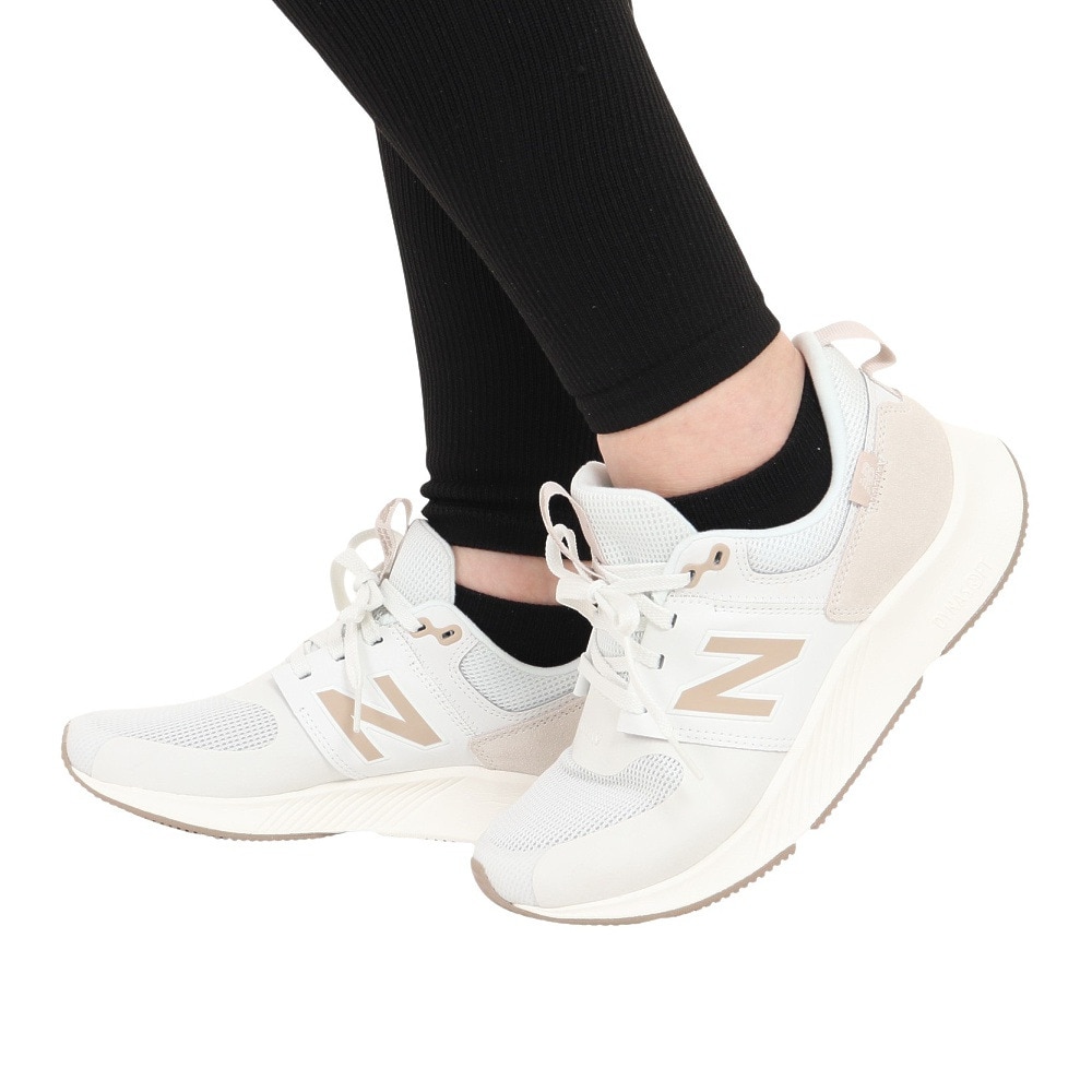 ニューバランス（new balance）（レディース）スニーカー 900 UA900 ...