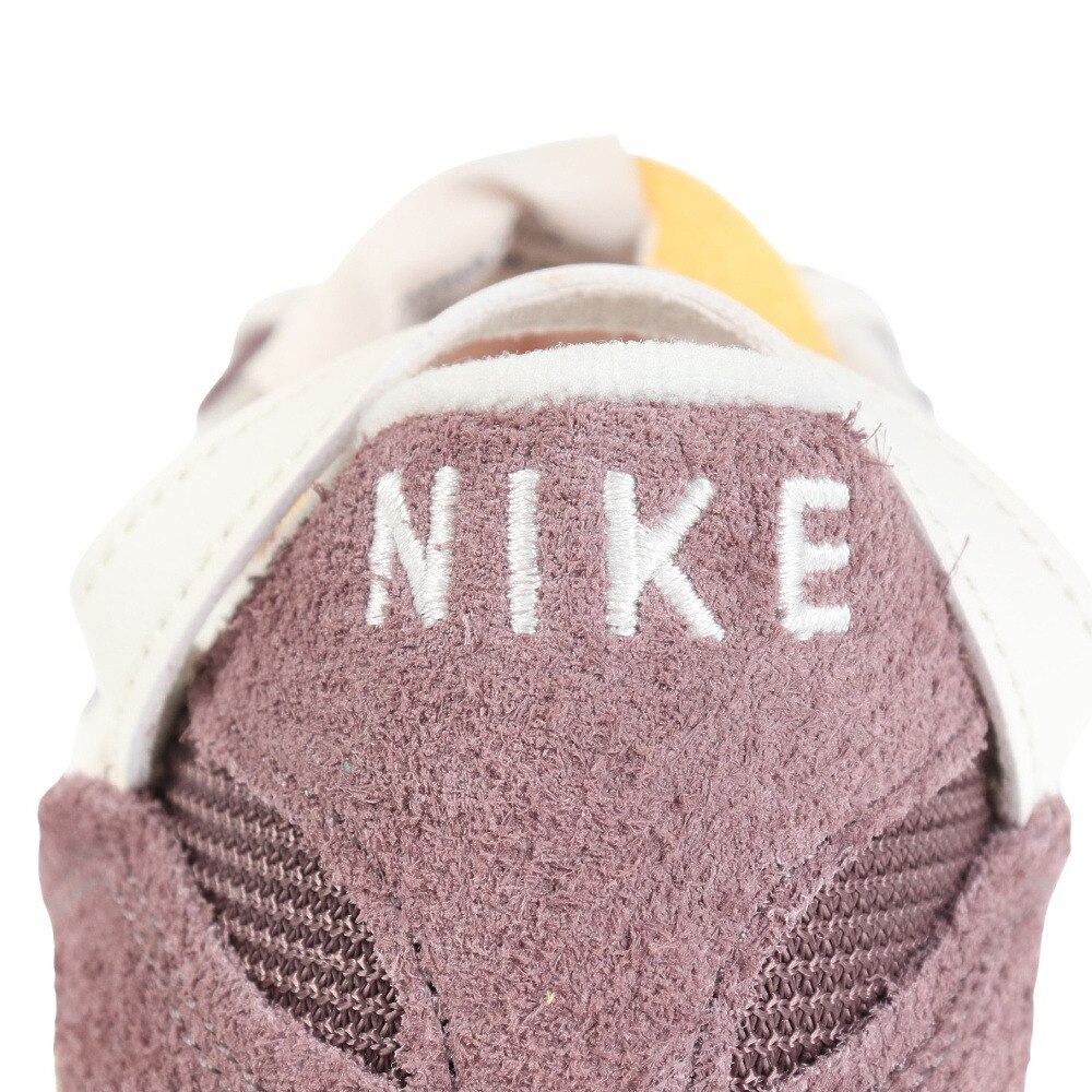 ナイキ（NIKE）（レディース）スニーカー スポーツシューズ ワッフル デビュー ビンテージ DX2931-200