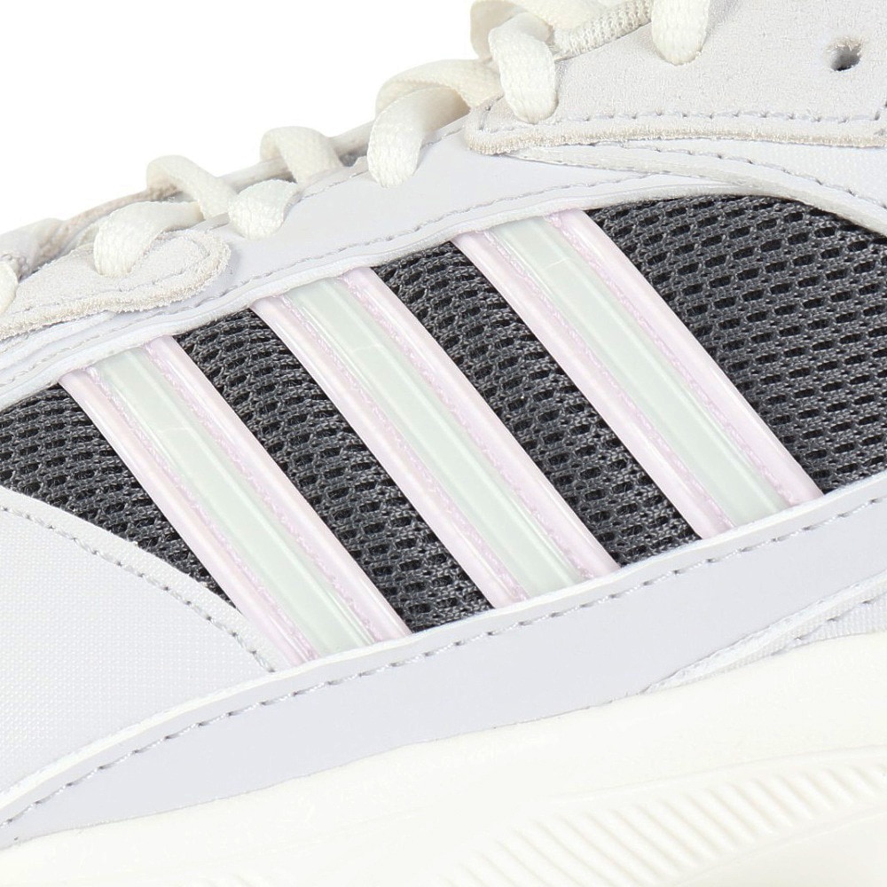 アディダス（adidas）（レディース）スニーカー スポーツシューズ クレイジーカオス 2000 IG4416