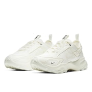 (レディース)スニーカー スポーツシューズ TC 7900 DD9682-100