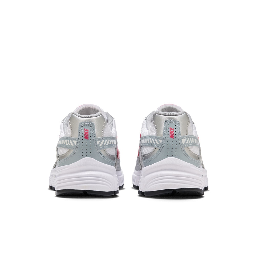 ナイキ（NIKE）（レディース）スニーカー スポーツシューズ  イニシエーター 394053-101