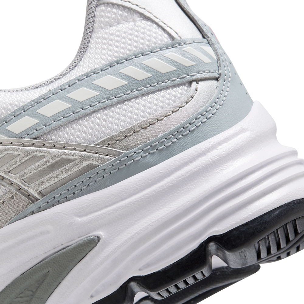 ナイキ（NIKE）（レディース）スニーカー スポーツシューズ  イニシエーター 394053-101