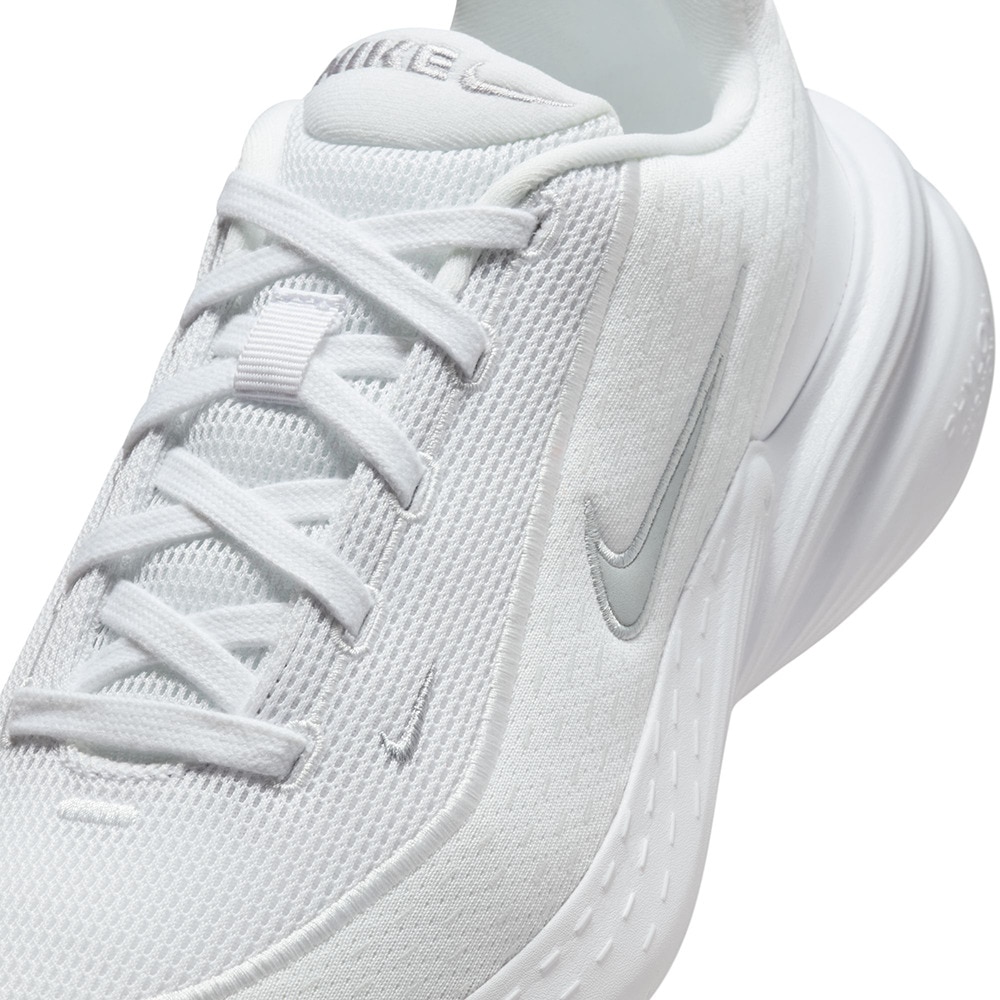 ナイキ（NIKE）（レディース）スニーカー スポーツシューズ アップリフト SC IB2766-101