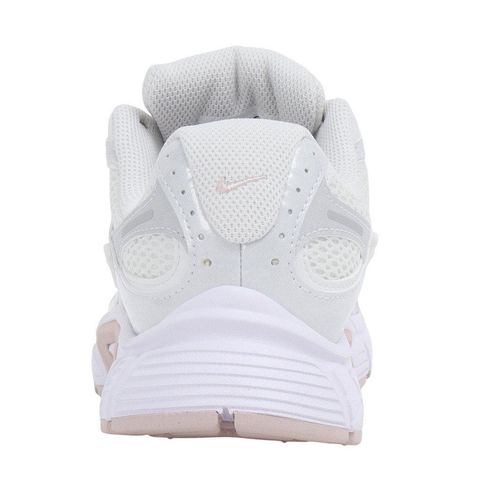 ナイキ（NIKE）（レディース）スニーカー スポーツシューズ V5 RNR