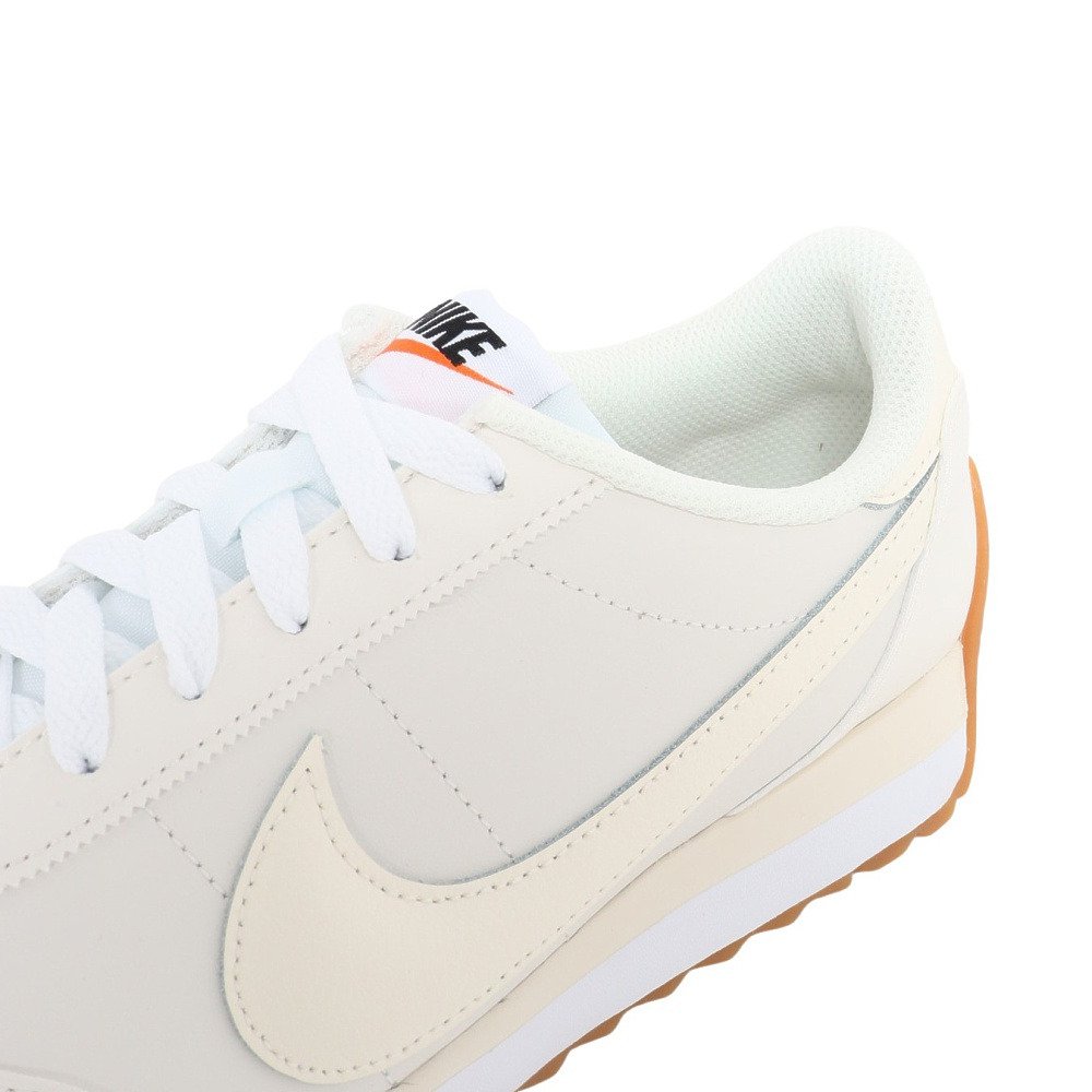 ナイキ（NIKE）（レディース）スニーカー スポーツシューズ