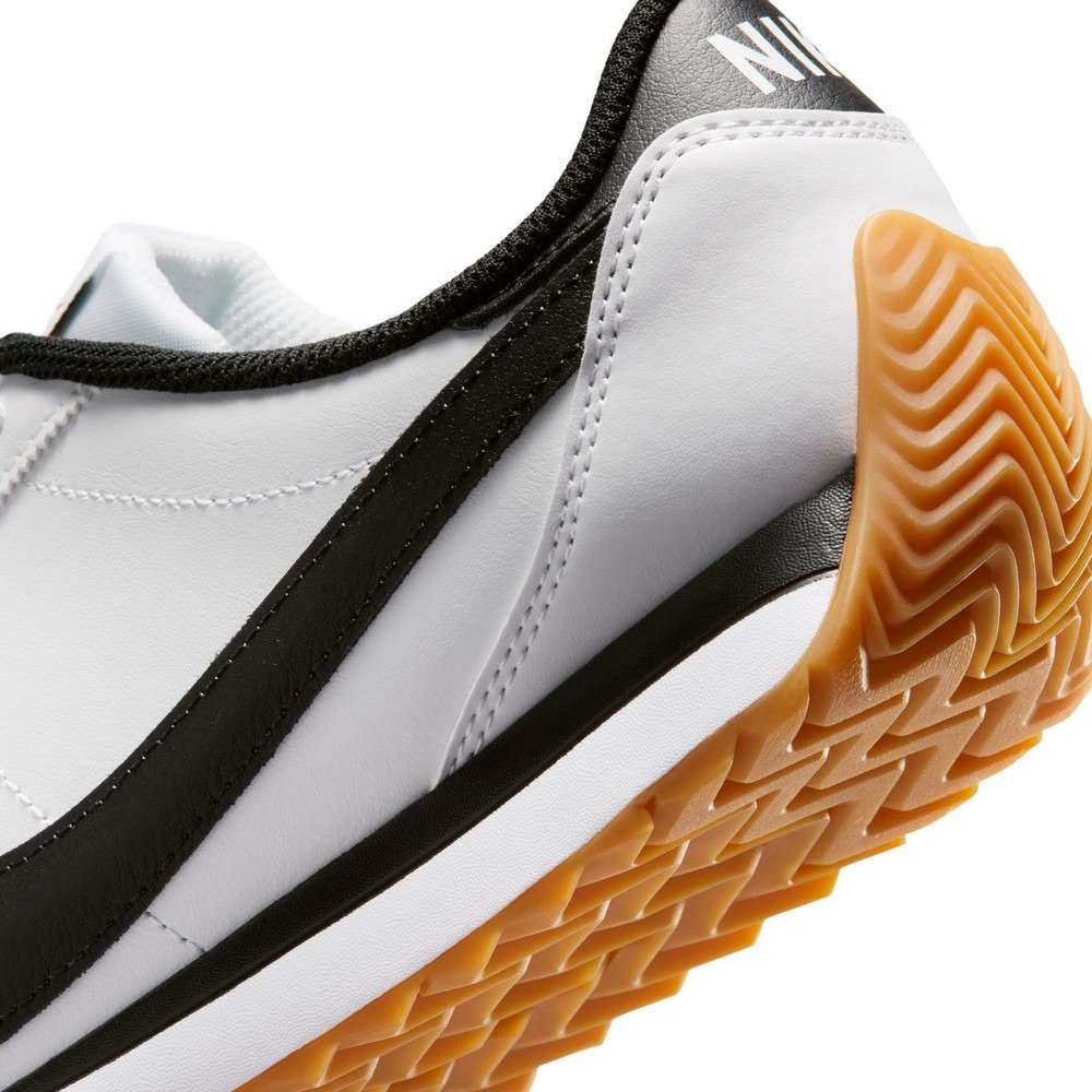 ナイキ（NIKE）（レディース）スニーカー スポーツシューズ