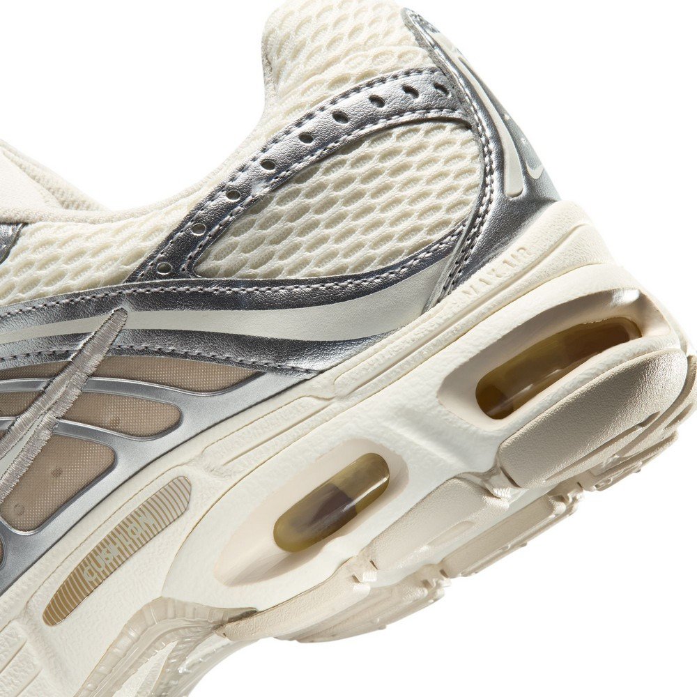 ナイキ（NIKE）（レディース）スニーカー スポーツシューズ エア