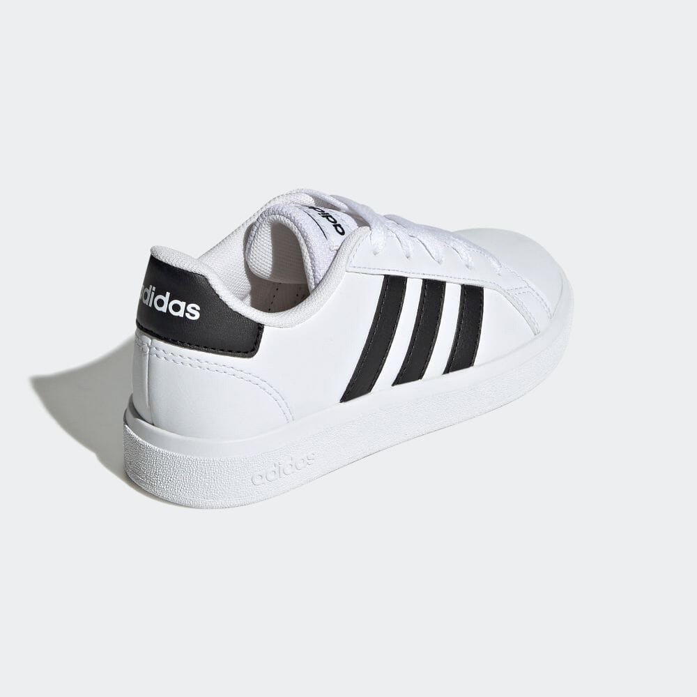 アディダス（adidas）（キッズ）ジュニアスニーカー グランドコート ホワイト ブラック GW6511 スポーツ シューズ ライフスタイル テニス レースアップ 通学