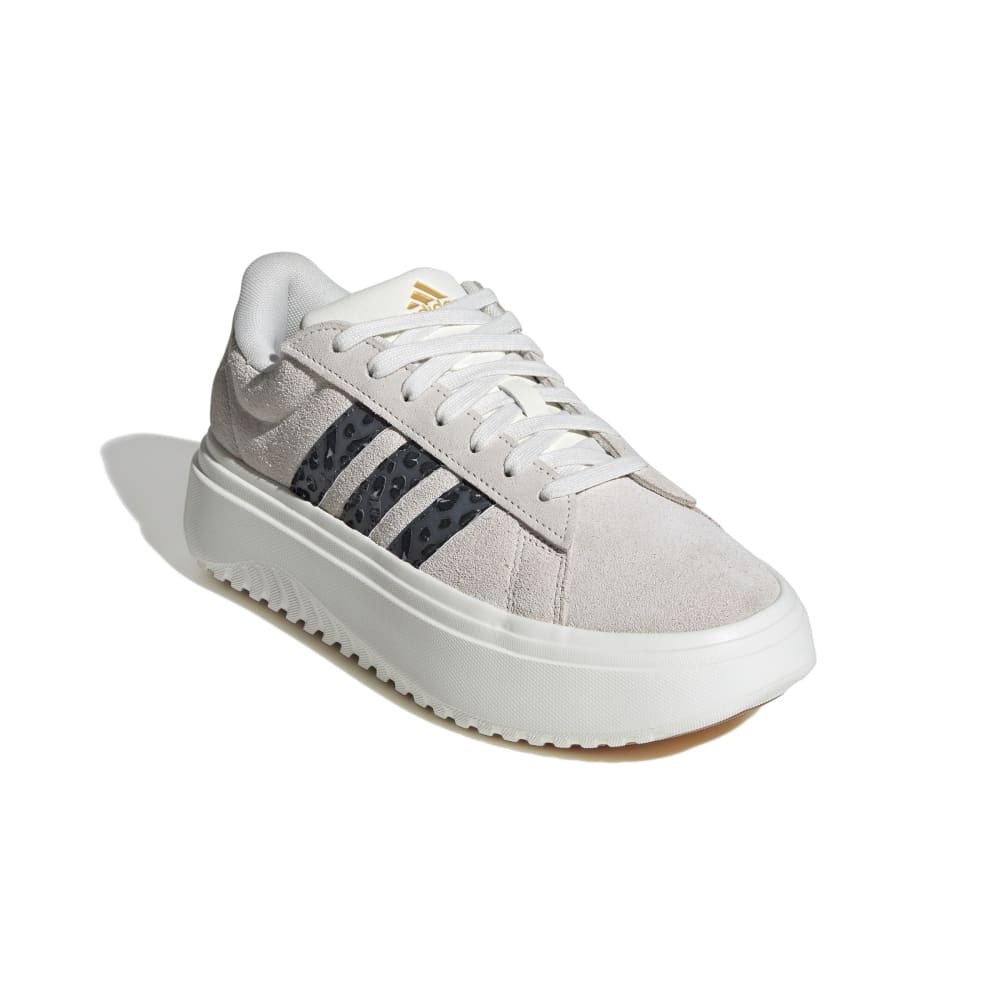 アディダス（adidas）（レディース）スニーカー グランドコートプラットフォームスウェード ライトグレー IE3620 カジュアル スポーツシューズ 厚底 登校 通学