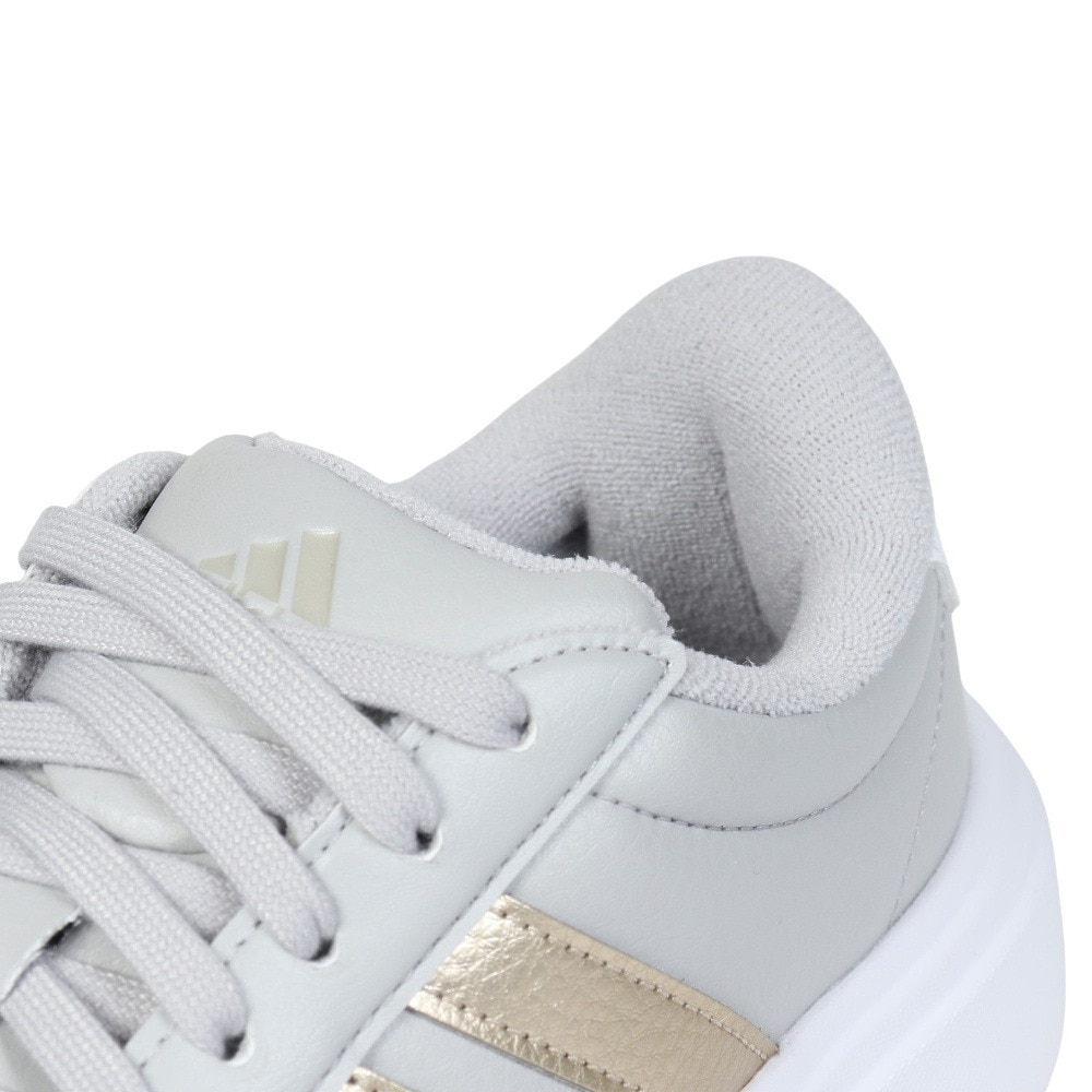アディダス（adidas）（レディース）スニーカー グランドコートプラットフォーム グレー IH2426 スポーツシューズ 厚底 タウン 普段履き おしゃれ