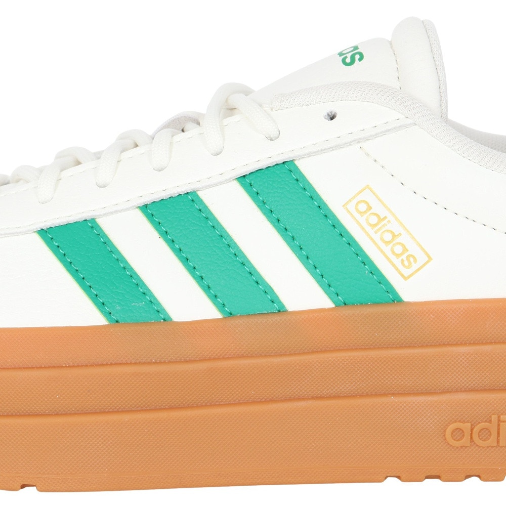 アディダス（adidas）（レディース）スニーカー スポーツシューズ VL コートボールド ホワイト グリーン JQ7832 スポーツ カジュアルシューズ 厚底