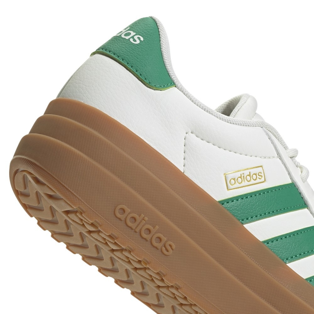 アディダス（adidas）（レディース）スニーカー スポーツシューズ VL コートボールド ホワイト グリーン JQ7832 スポーツ カジュアルシューズ 厚底
