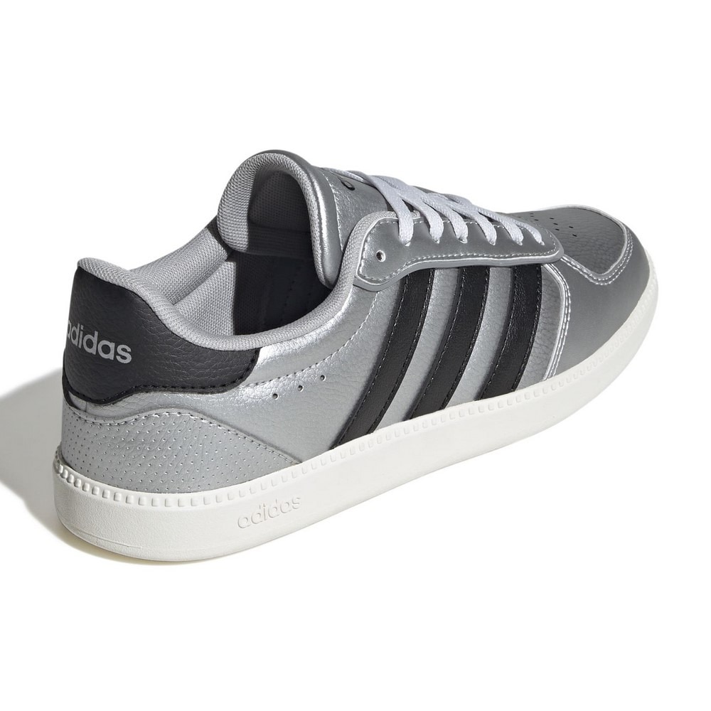 アディダス（adidas）（レディース）スニーカー スポーツシューズ ブレイクネット スリーク JQ8263