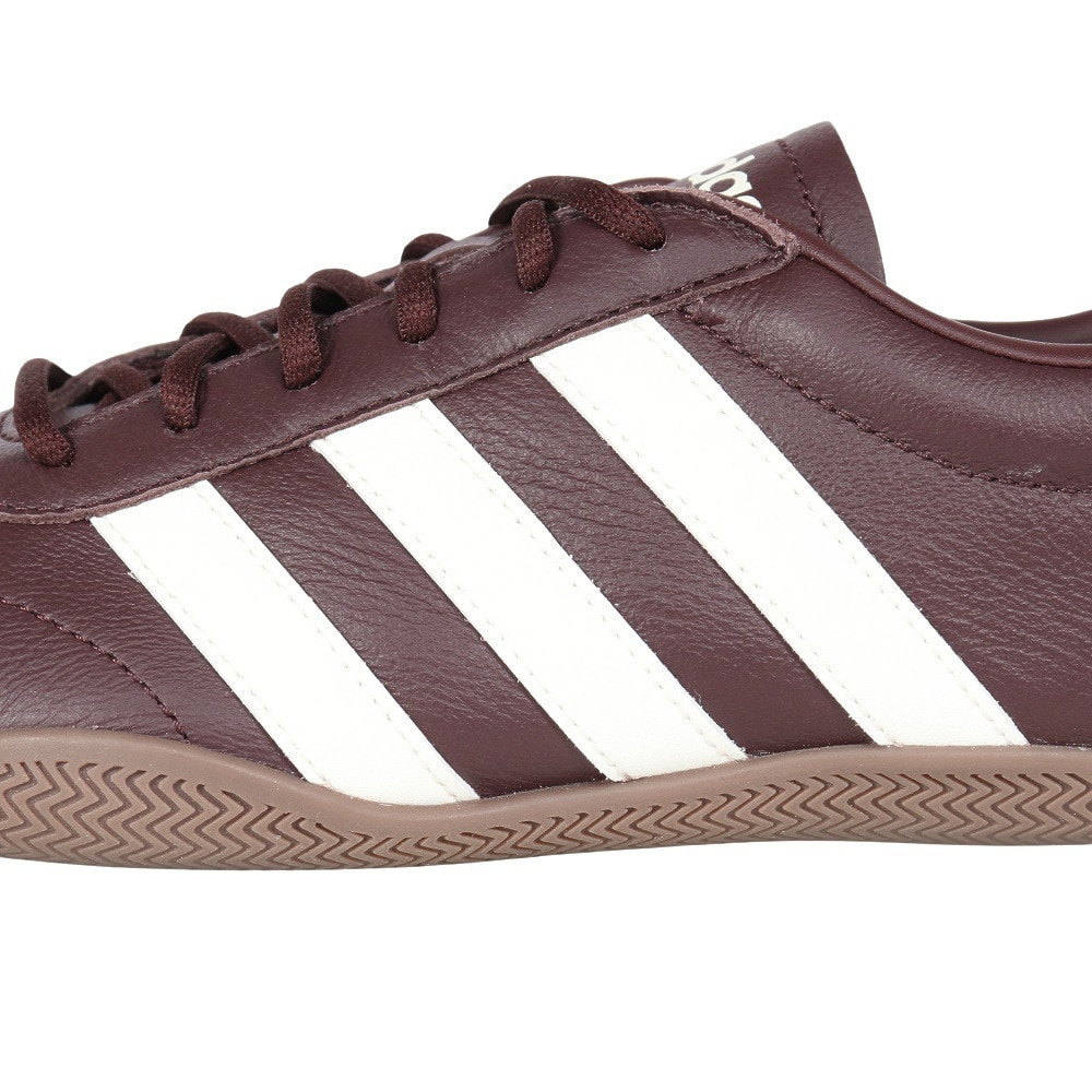 アディダス（adidas）（レディース）スニーカー スポーツシューズ グランドコート ロー ブラウン JQ9680 スポーツ カジュアルシューズ