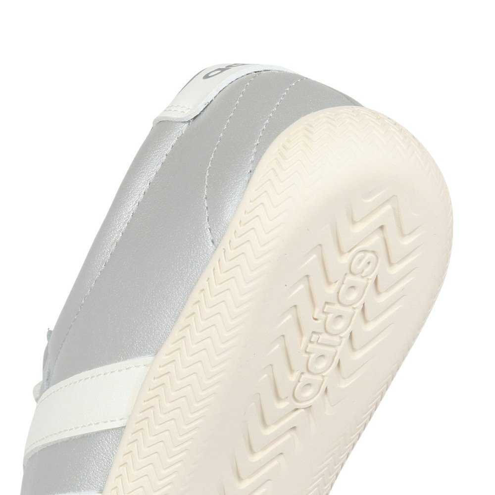 アディダス（adidas）（レディース）スニーカー スポーツシューズ グランドコート ロー シルバー ホワイト OOV27-JQ7243 スポーツ カジュアル シューズ