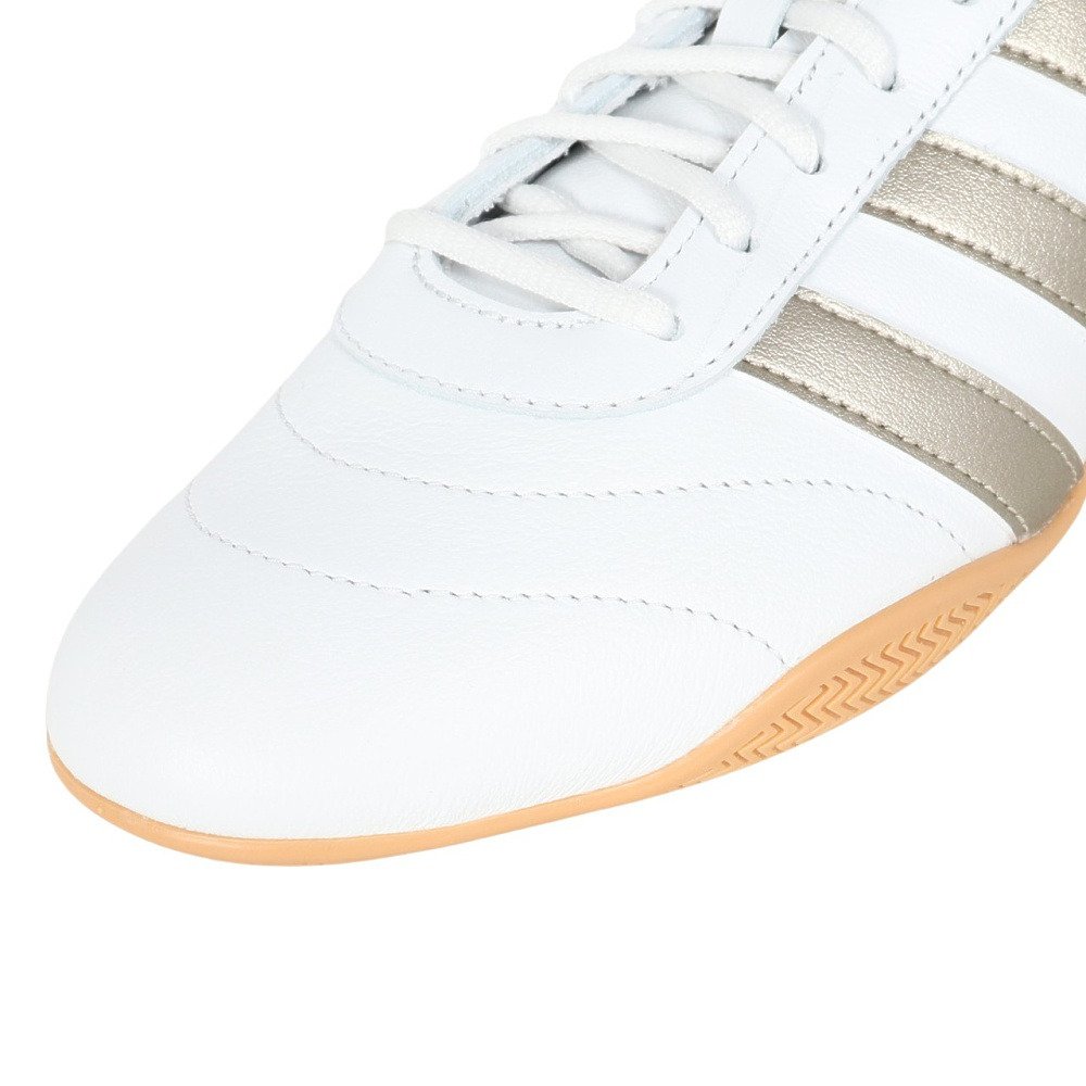 アディダス（adidas）（レディース）スニーカー スポーツシューズ