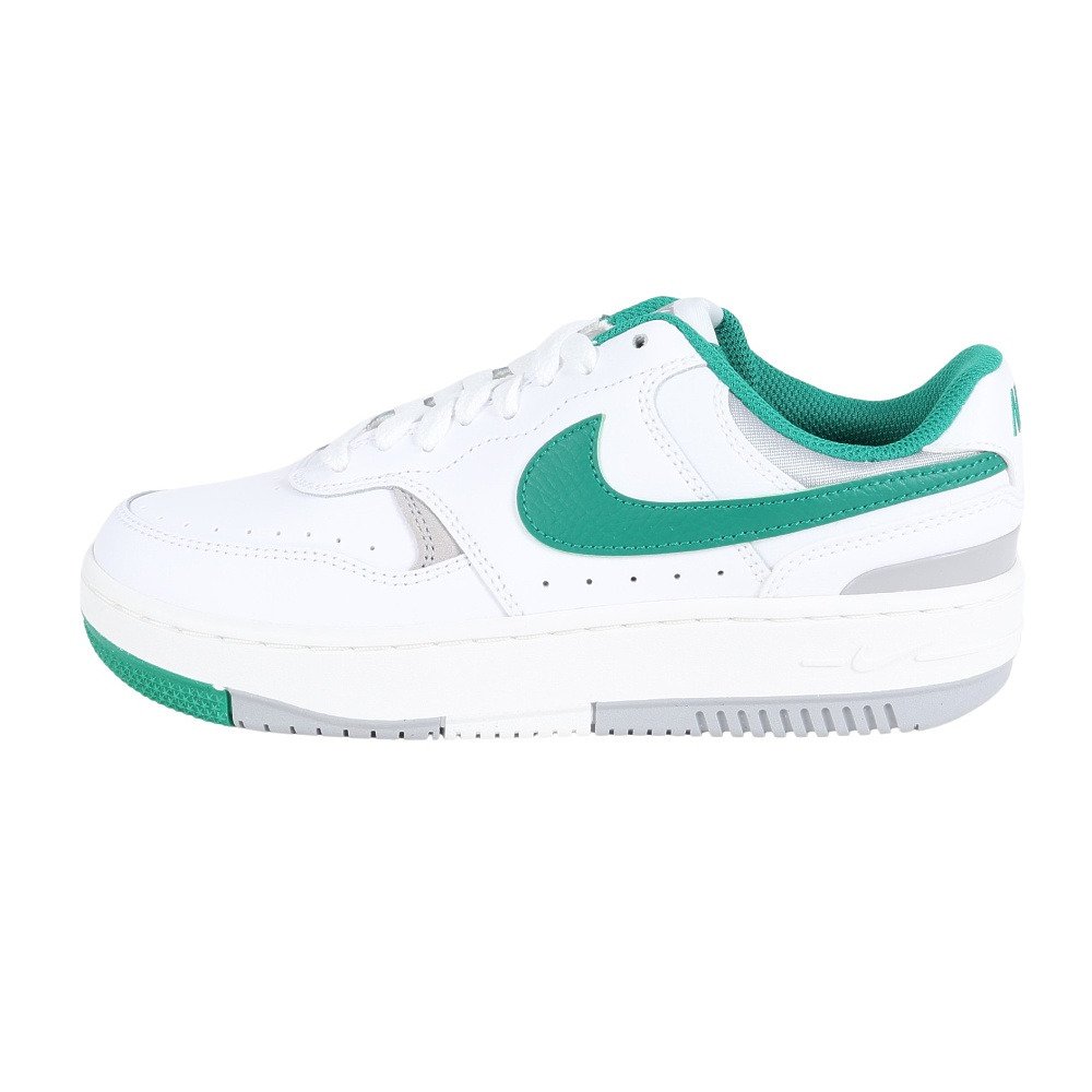ナイキ（NIKE）（レディース）スニーカー スポーツシューズ ガンマ フォース DX9176-106