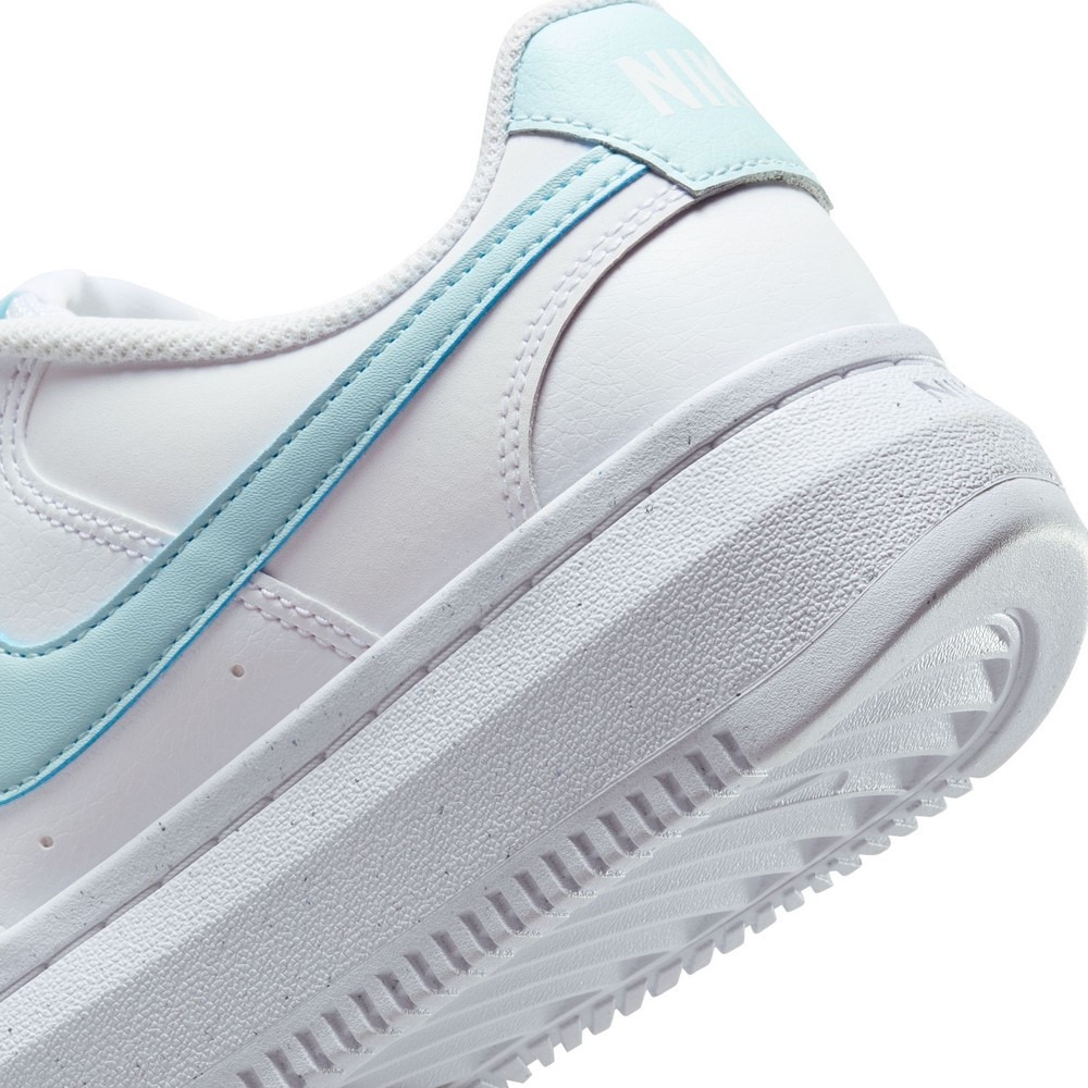 ナイキ（NIKE）（レディース）スニーカー コートビジョンアルタ ホワイト ブルー DZ5394-101 スポーツシューズ カジュアル 耐久性 厚底 シンプル タウン