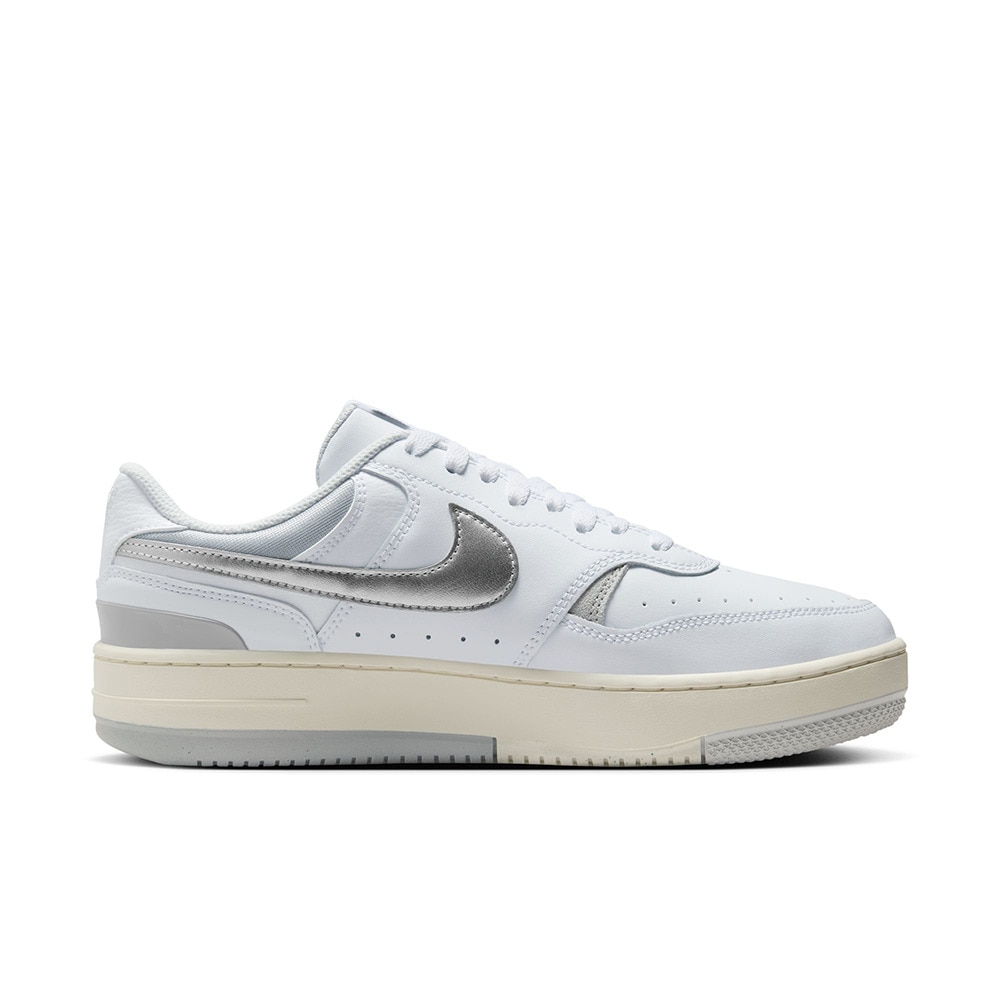 ナイキ（NIKE）（レディース）スニーカー スポーツシューズ ガンマ フォース HQ1674-100