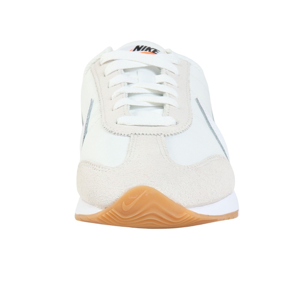 ナイキ（NIKE）（レディース）スニーカー スポーツシューズ パシフィック ホワイト HM4771-103 スポーツ カジュアルシューズ 耐久性