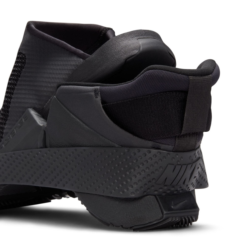 ナイキ（NIKE）（メンズ、レディース）スニーカー スポーツシューズ ゴー フライイーズ イージー オン/オフ DR5540-006 ウィメンズ イージーオン レディース メンズ 軽量 簡単な着脱 黒 ブラック
