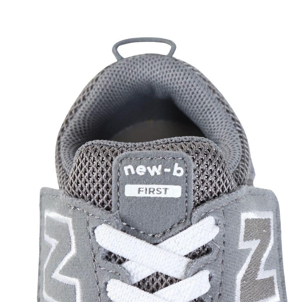 ニューバランス（new balance）（キッズ）キッズシューズ NEW-B FIRST グレー NW1STGRW ファーストシューズ 面ファスナー 屈曲性 脱ぎ履きしやすい かわいい