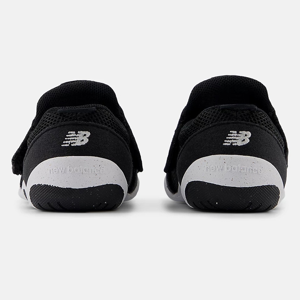 ニューバランス（new balance）（キッズ）ジュニアスニーカー ボーイズ スポーツシューズ NEW-B FIRST NW1STBK W