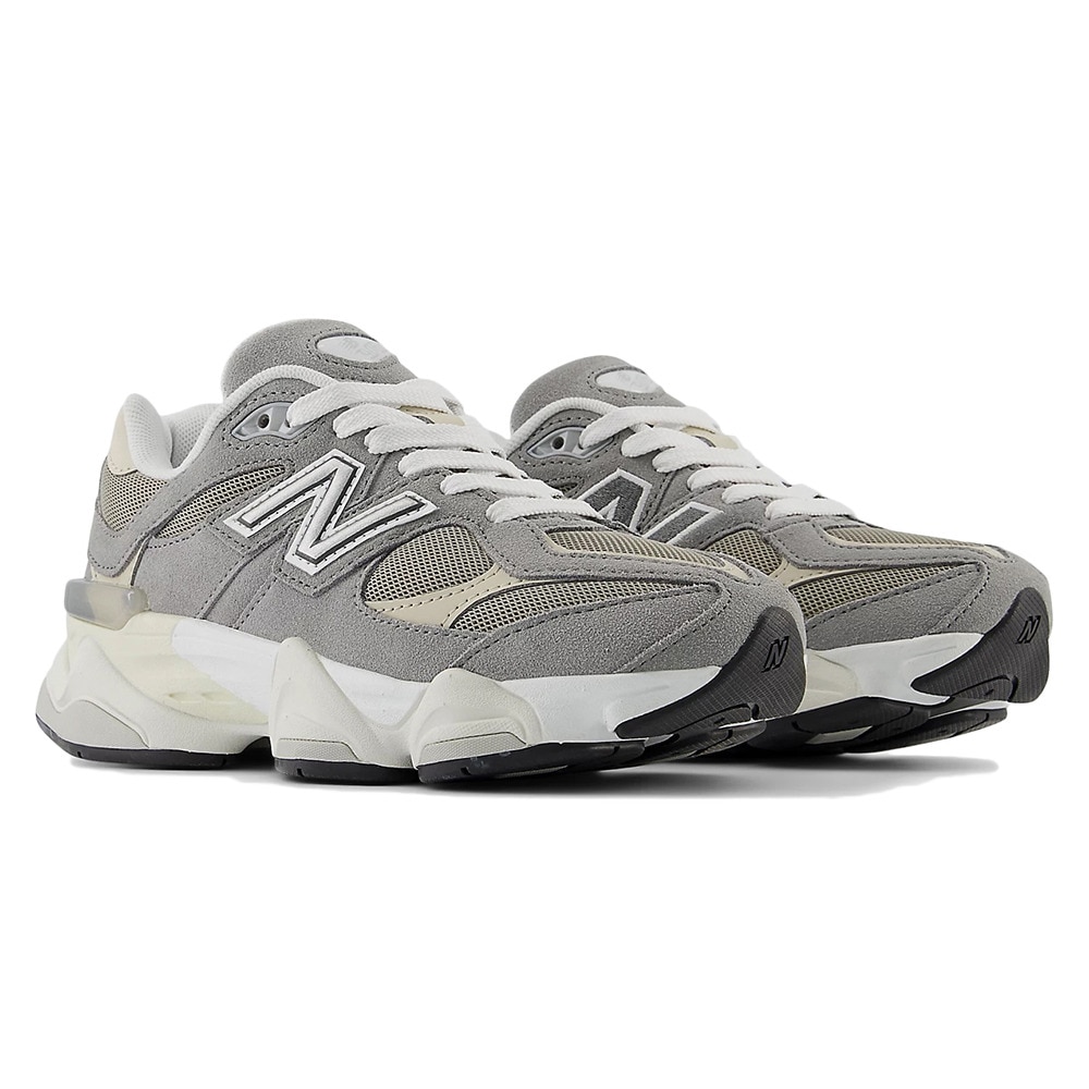 ニューバランス（new balance）（キッズ）ジュニアスニーカー スポーツシューズ 9060 GC9060BA W