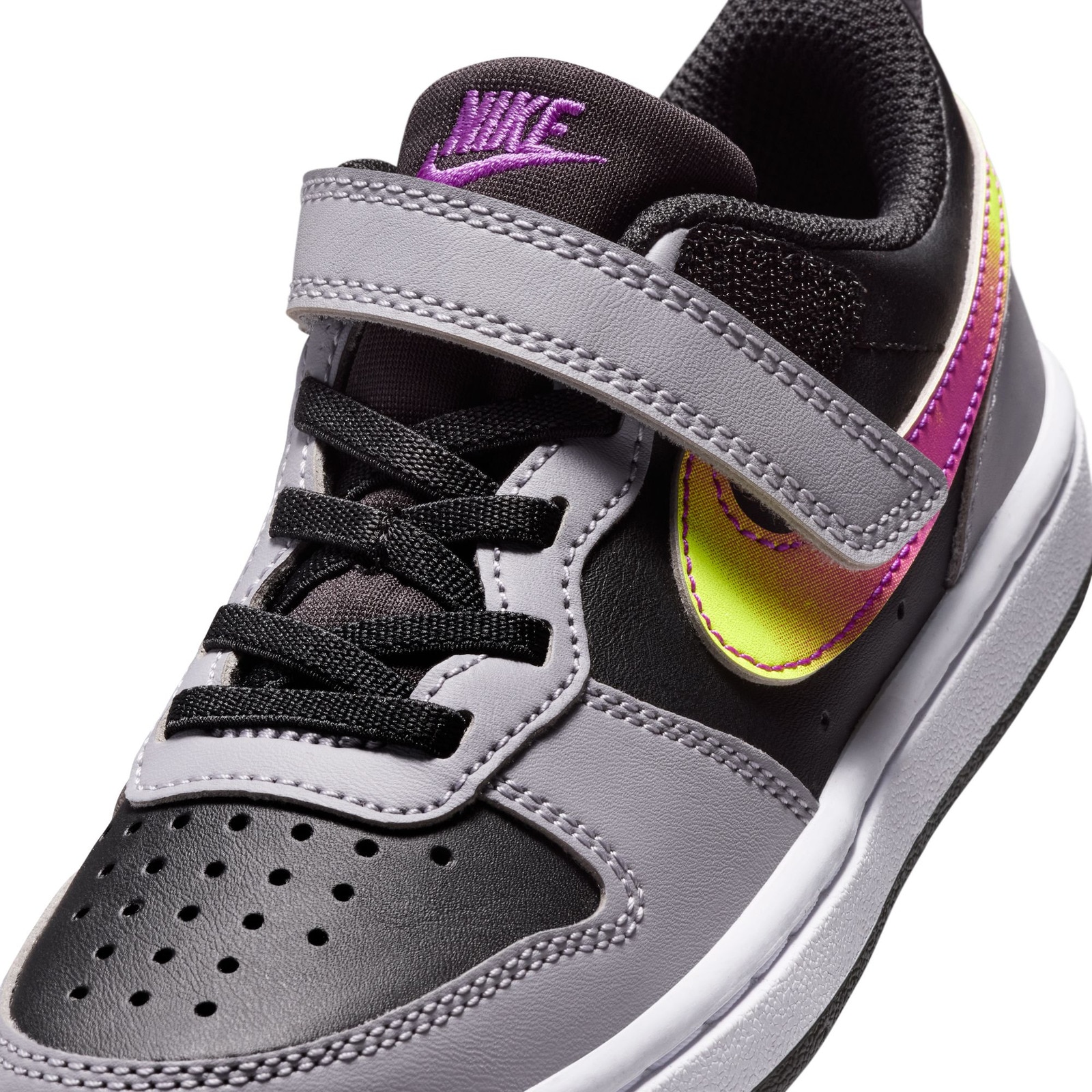 ナイキ（NIKE）（キッズ）ジュニアスニーカー ボーイズ スポーツシューズ コート ボロー LOW リクラフト PS IO6966-001