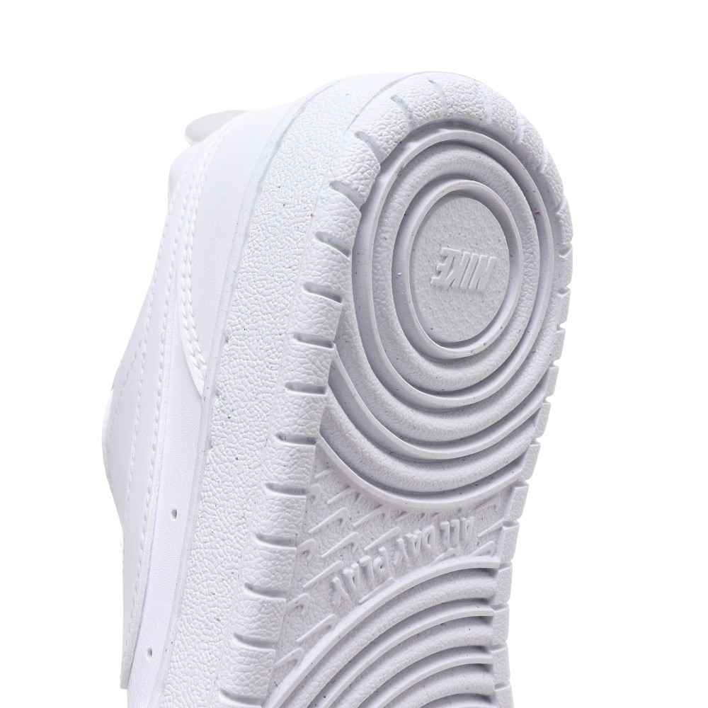 ナイキ（NIKE）（キッズ）ジュニア スニーカー コート ボロー ロー リクラフト GS ホワイト DV5456-106 カジュアル スポーツ シューズ 耐久性 通学 部活 靴