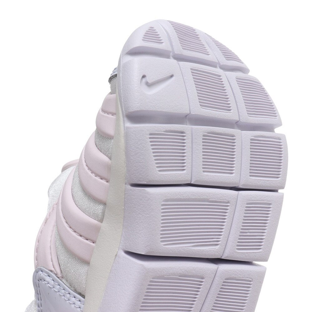 ナイキ（NIKE）（キッズ）ジュニアスニーカー スポーツシューズ ダイナモ フリー TD ホワイト 343938-101 スリップオン 子供 靴 運動 ファーストシューズ