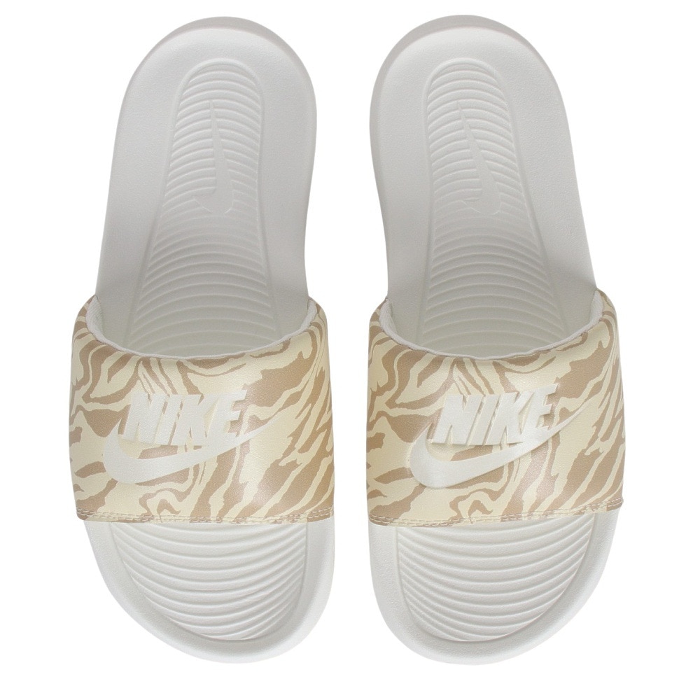 ナイキ（NIKE）（レディース）スポーツサンダル ビクトリー ワン スライド プリント ベージュ CN9676-105 シャワサン 軽量 レジャー  プール スポーツ観戦 スポーツ用品はスーパースポーツゼビオ