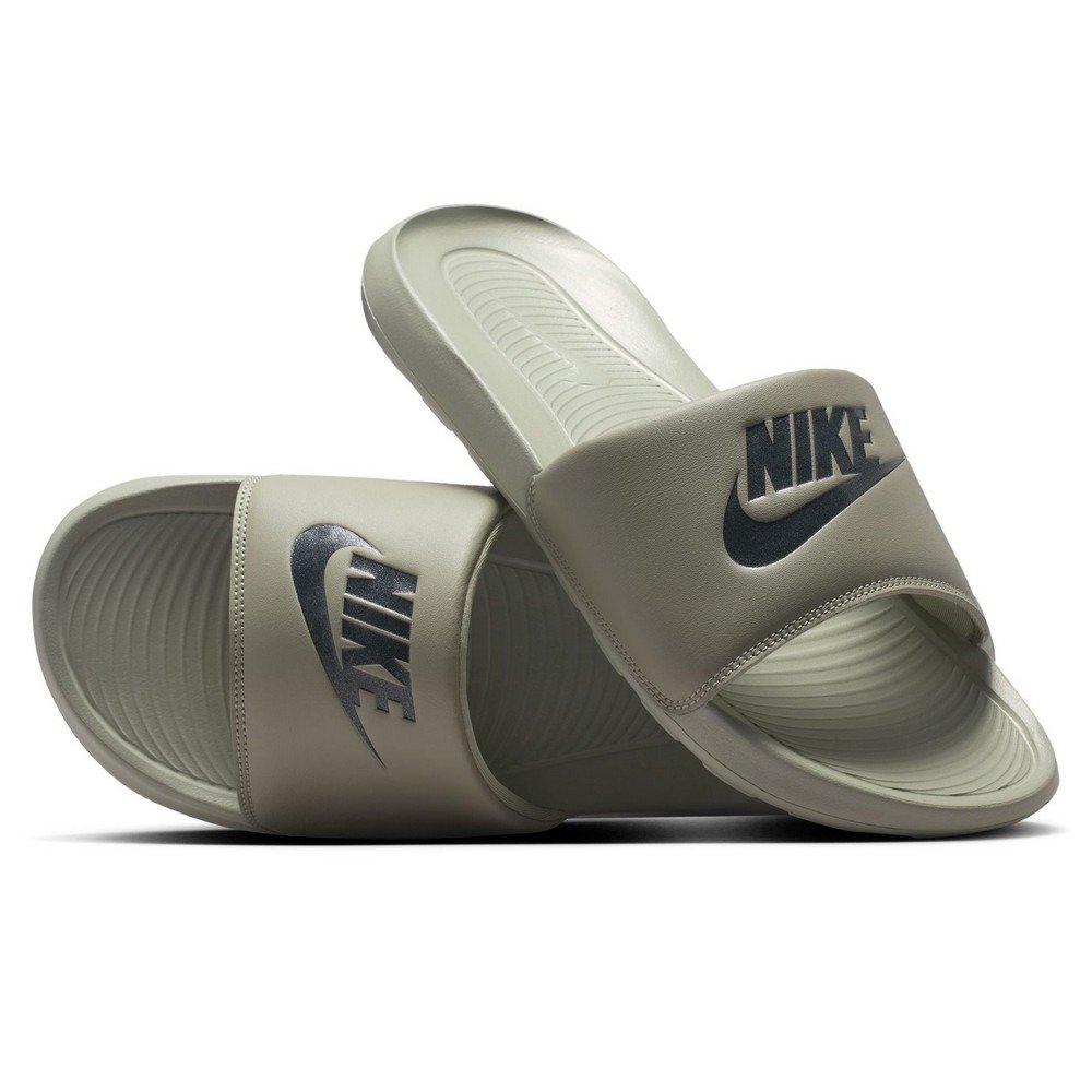 ナイキ（NIKE）（メンズ）シャワーサンダル ビクトリー ワン スライド