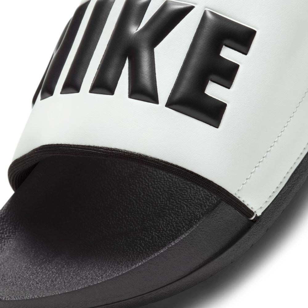 ナイキ（NIKE）（レディース）サンダル オフコート スライド ブラック ホワイト BQ4632-011 シャワーサンダル レジャー プール タウン ビーチ 軽量 快適