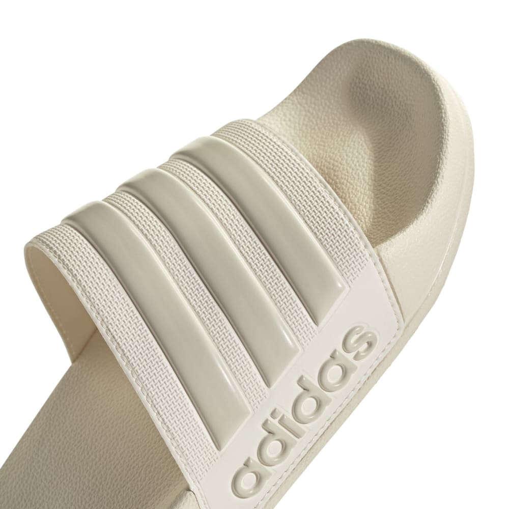 アディダス（adidas）（メンズ、レディース）スポーツサンダル アディレッタ シャワー サンダル  オフホワイト IG8776 スリッポン タウン プール 軽量